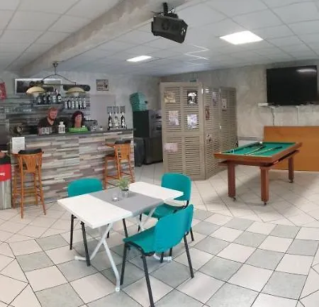 Les Lavandes, Kamp alanı 2*