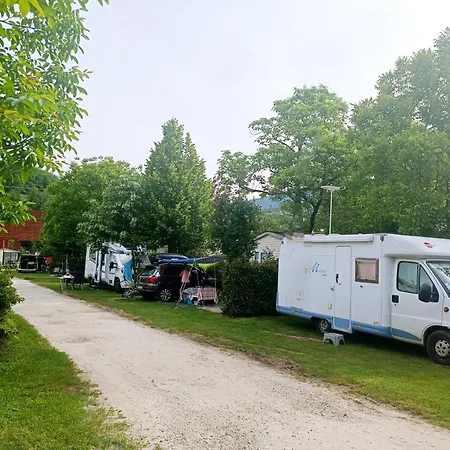 Les Lavandes, Kamp alanı Castellane